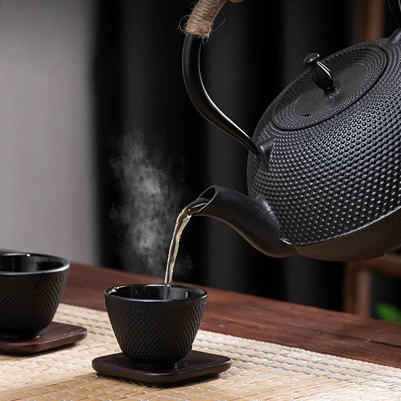 Tasses à thé Grain de Thé - Ensemble de 4 Tasses Noires Japonaises Artisanales : Élégance et Simplicité - REFLEXESAIN 4 tasses noires 60ML REFLEXESAIN